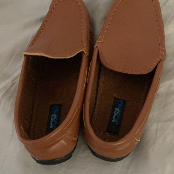 Tan boys slip on loafers size 5 - Picture 4 of 4